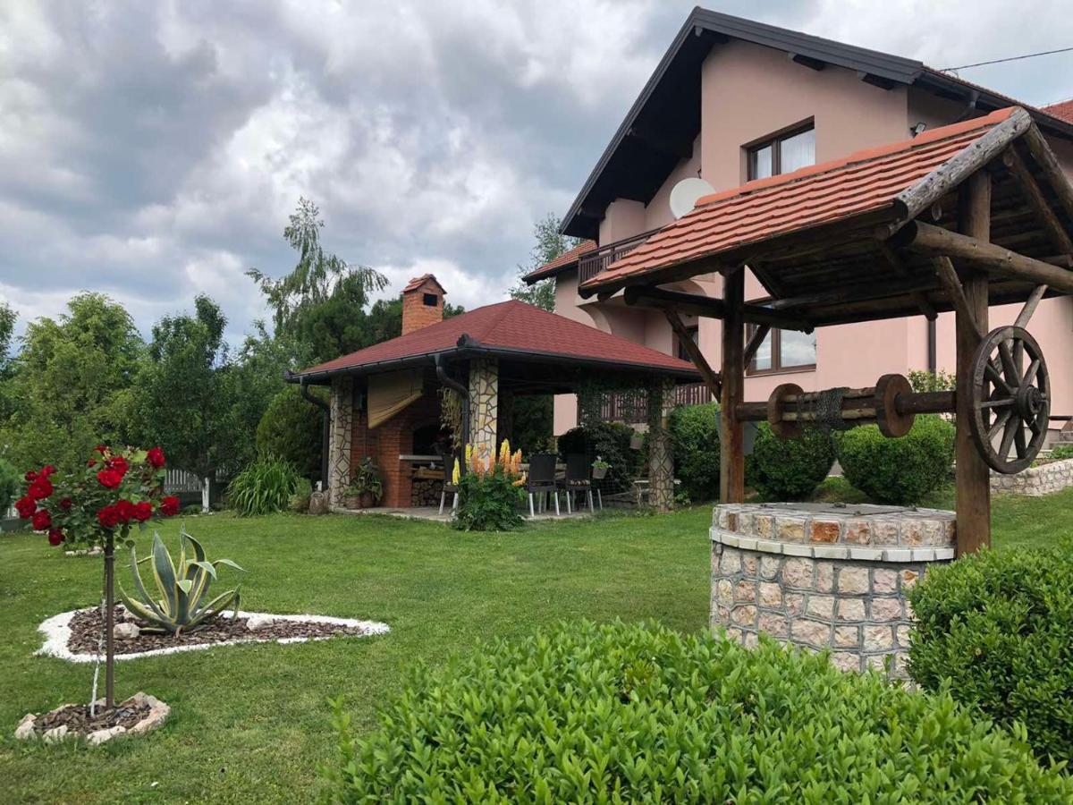 Apartments Dedic Dubrave Gornje Esterno foto